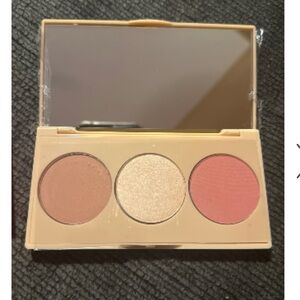 Farmasi Blush Palette - Brown, Gold, Pink